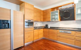 Large Well-Equipped Appartement Near Como Lake