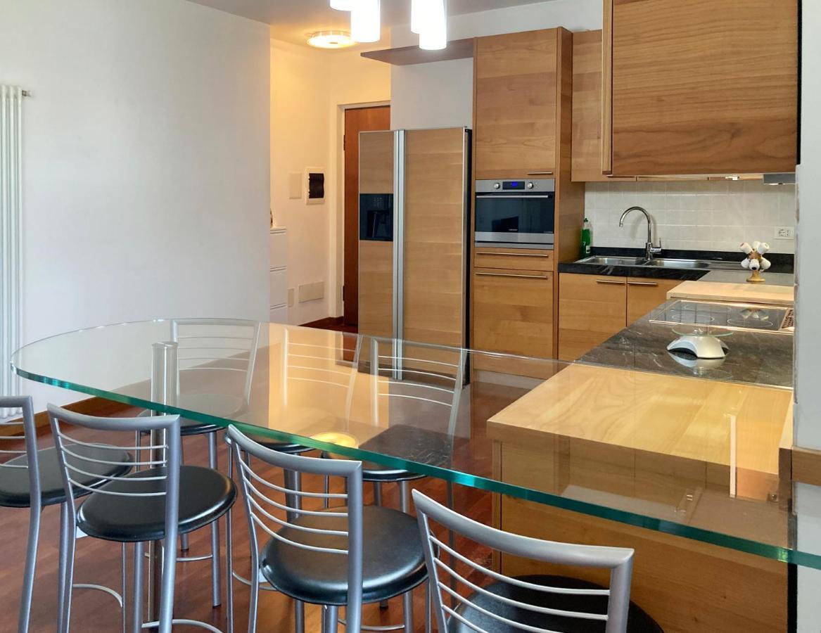 Large Well-Equipped Appartement Near Como Lake Lecco Exterior photo